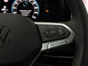 Volkswagen Golf thumbnail 19