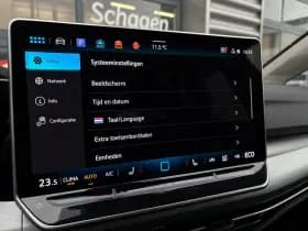 Volkswagen Golf thumbnail 26