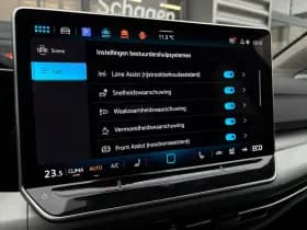 Volkswagen Golf thumbnail 32
