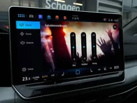 Volkswagen Golf thumbnail 36