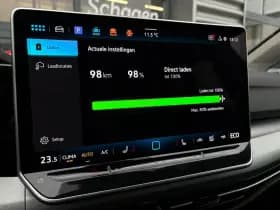 Volkswagen Golf thumbnail 40
