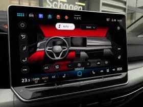 Volkswagen Golf thumbnail 41