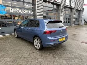 Volkswagen Golf thumbnail 10