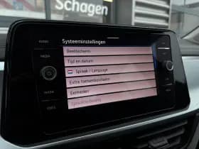Volkswagen T-Roc thumbnail 25