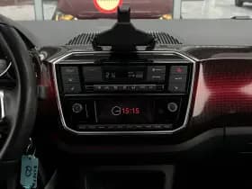 Volkswagen Up! thumbnail 17