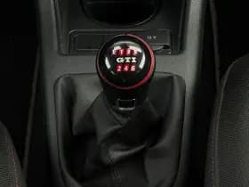Volkswagen Up! thumbnail 18