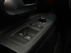 Volkswagen Up! thumbnail 25
