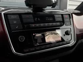 Volkswagen Up! thumbnail 27