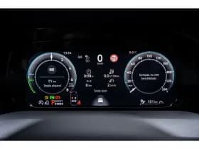 Volkswagen Golf thumbnail 19