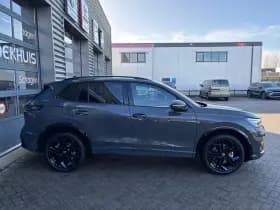 Volkswagen Tiguan thumbnail 5