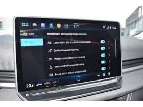 Volkswagen T-Roc thumbnail 30