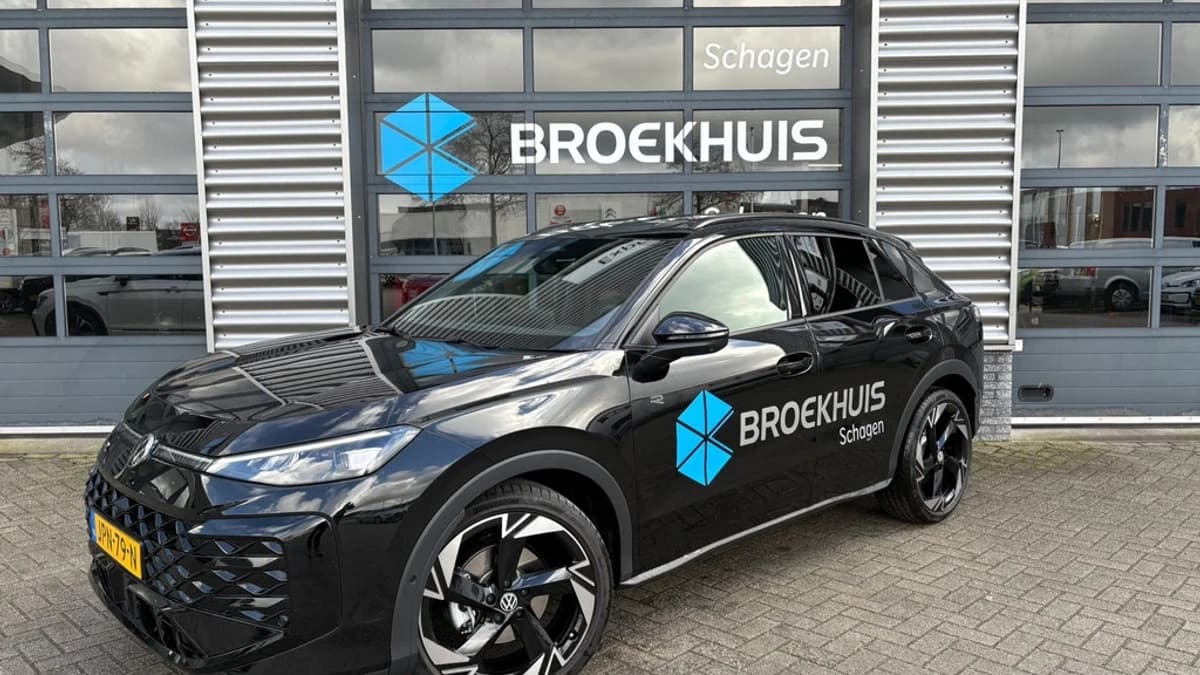 Volkswagen T-Roc — foto 1