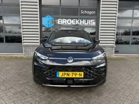 Volkswagen T-Roc thumbnail 3