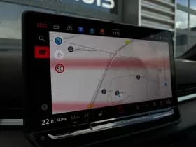 Volkswagen T-Roc thumbnail 36