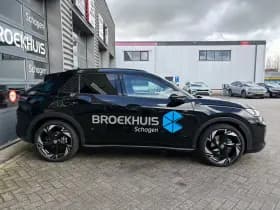 Volkswagen T-Roc thumbnail 5