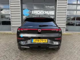 Volkswagen T-Roc thumbnail 8