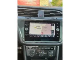 Volkswagen Tiguan thumbnail 11
