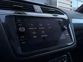 Volkswagen Tiguan thumbnail 32