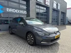 Volkswagen Golf thumbnail 2