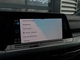 Volkswagen Golf thumbnail 24
