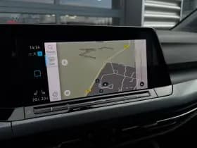 Volkswagen Golf thumbnail 28
