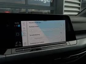 Volkswagen Golf thumbnail 37