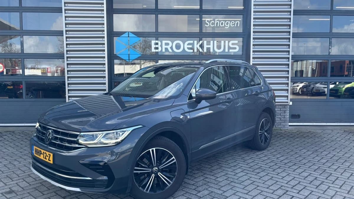 Volkswagen Tiguan — foto 1