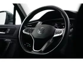 Volkswagen Tiguan thumbnail 11