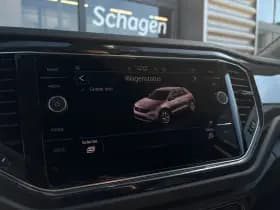 Volkswagen T-Roc thumbnail 28