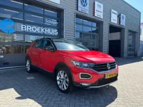 Volkswagen T-Roc thumbnail 4