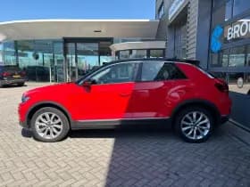 Volkswagen T-Roc thumbnail 6