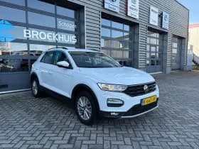 Volkswagen T-Roc thumbnail 4