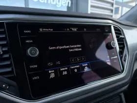 Volkswagen T-Roc thumbnail 34