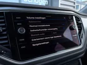 Volkswagen T-Roc thumbnail 36