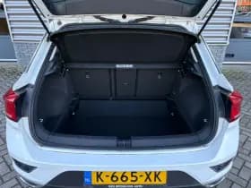 Volkswagen T-Roc thumbnail 37