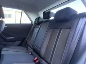 Volkswagen T-Roc thumbnail 38