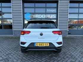 Volkswagen T-Roc thumbnail 8