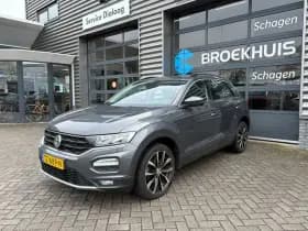 Volkswagen T-Roc thumbnail 2
