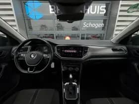 Volkswagen T-Roc thumbnail 11