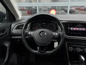 Volkswagen T-Roc thumbnail 13