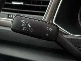 Volkswagen T-Roc thumbnail 16