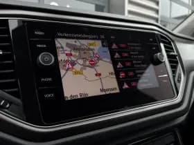 Volkswagen T-Roc thumbnail 21