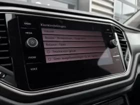 Volkswagen T-Roc thumbnail 30