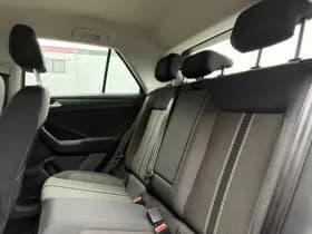 Volkswagen T-Roc thumbnail 35