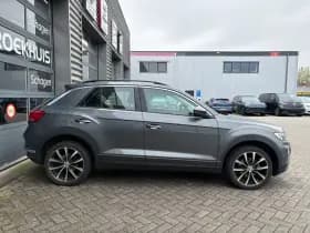 Volkswagen T-Roc thumbnail 5