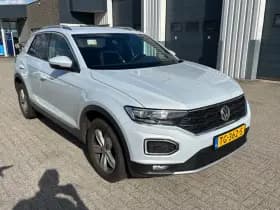 Volkswagen T-Roc thumbnail 2