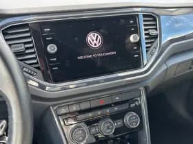 Volkswagen T-Roc thumbnail 6
