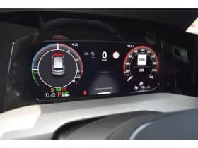 Volkswagen Golf thumbnail 16