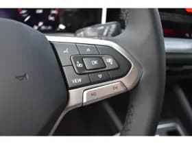 Volkswagen Golf thumbnail 18