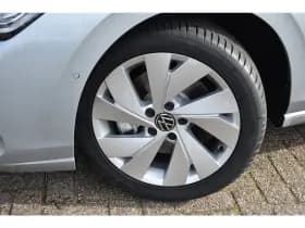 Volkswagen Golf thumbnail 3